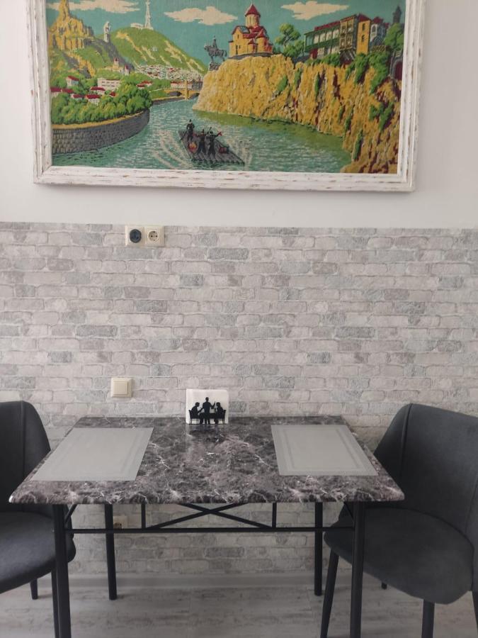 Ahmashenebeliapart Tbilisi Zewnętrze zdjęcie